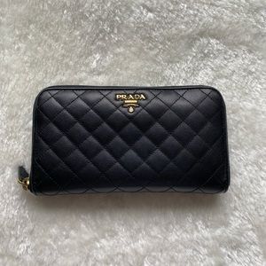 Authentic Prada Quilted Saffiano Leather wallet